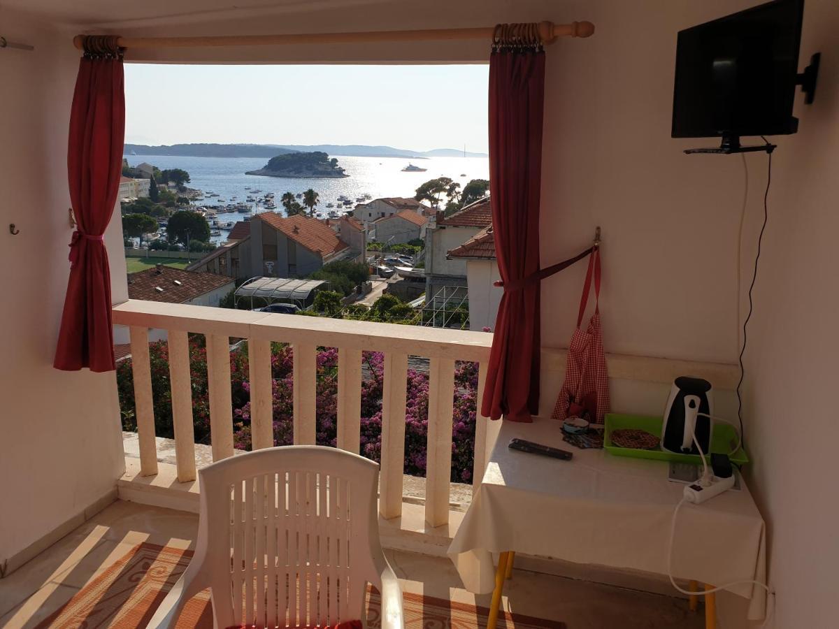 Apartments & Rooms Zlatica Hvar ฮวาร์ ภายนอก รูปภาพ