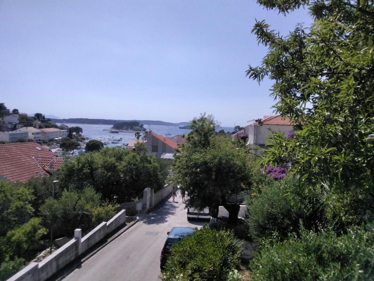 Apartments & Rooms Zlatica Hvar ฮวาร์ ภายนอก รูปภาพ