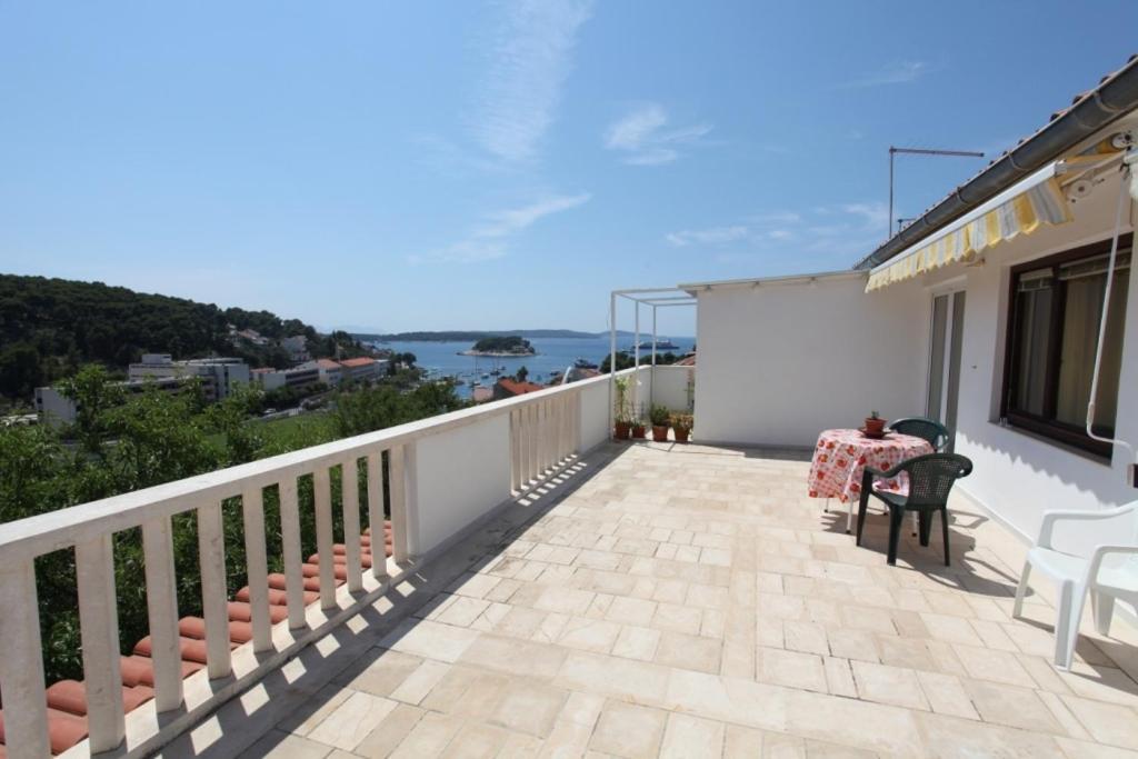 Apartments & Rooms Zlatica Hvar ฮวาร์ ภายนอก รูปภาพ